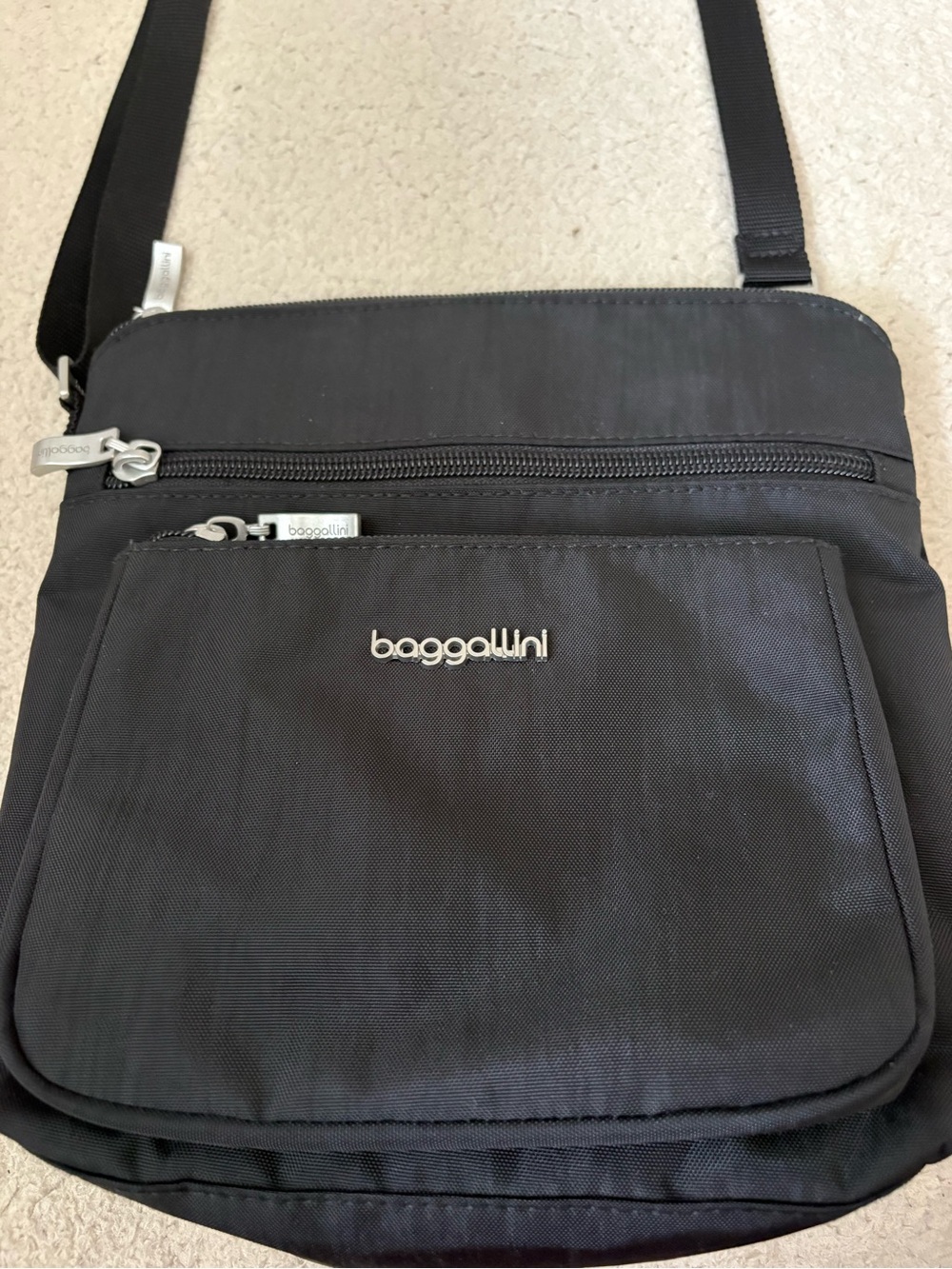 Baggallini Black Lightweight Crossbody Organizer
